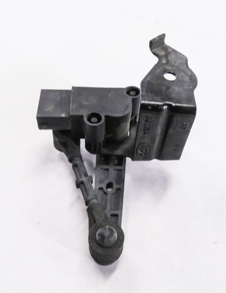 Thumbnail 4: 2014 RANGE ROVER SPORT (L494) RIGHT FRONT SUSPENSION HEIGHT LEVEL SENSOR