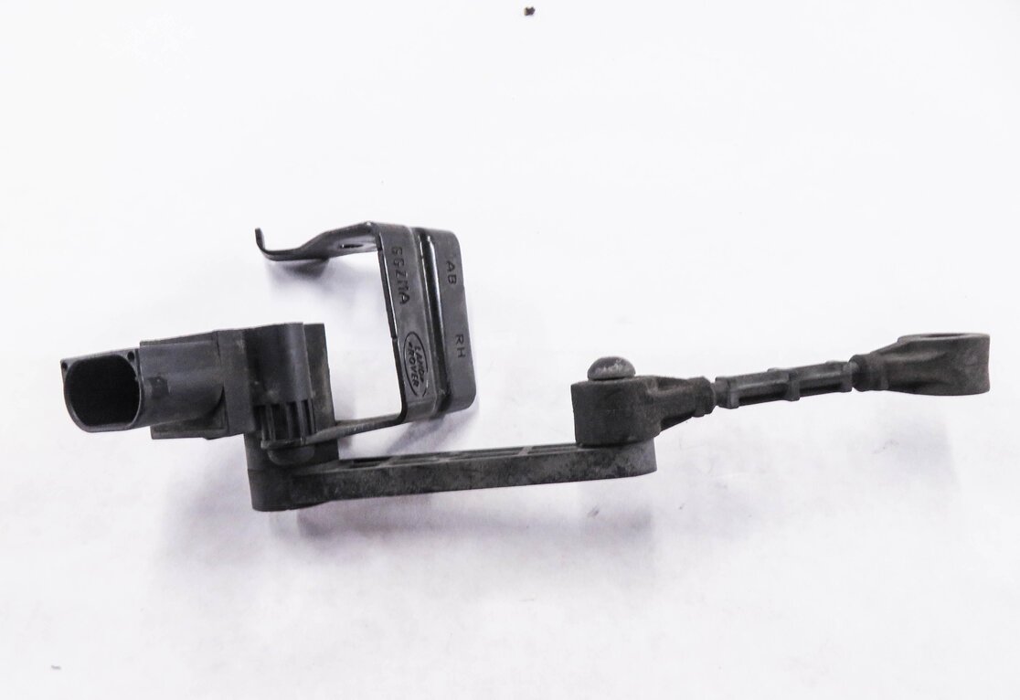 Thumbnail 5: 2014 RANGE ROVER SPORT (L494) RIGHT FRONT SUSPENSION HEIGHT LEVEL SENSOR