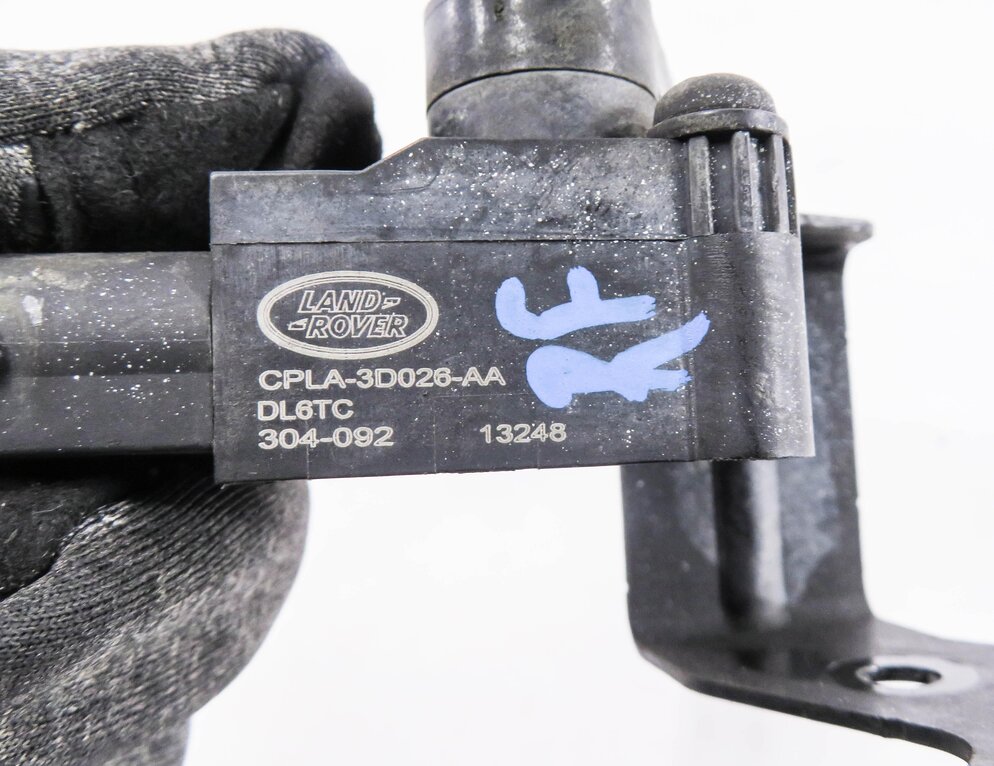 Thumbnail 6: 2014 RANGE ROVER SPORT (L494) RIGHT FRONT SUSPENSION HEIGHT LEVEL SENSOR