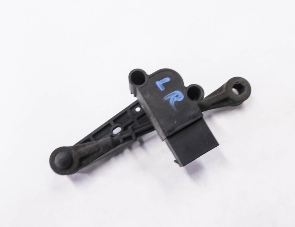 2014 RANGE ROVER SPORT (L494) LEFT DRIVER REAR SUSPENSION HEIGHT LEVEL SENSOR