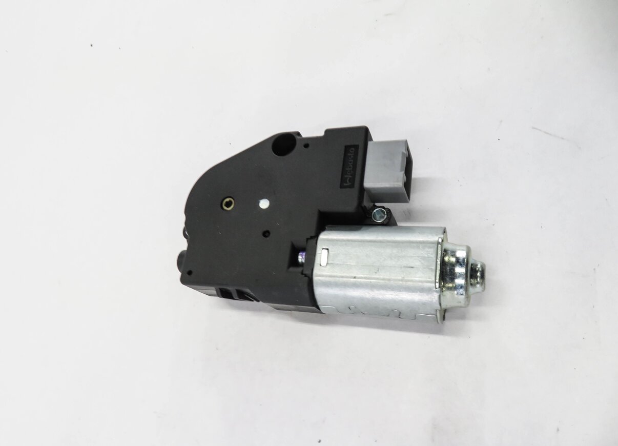 Thumbnail 4: 2013-2022 RANGE ROVER SPORT (L405 L494) SUNROOF MOTOR