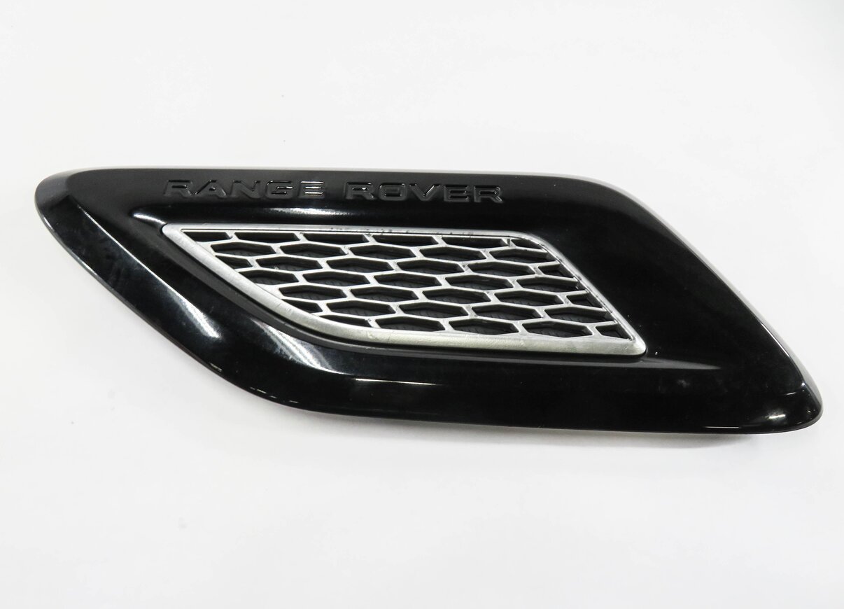 Thumbnail 2: 2014 RANGE ROVER SPORT (L494) LEFT FRONT DRIVER HOOD VENT GRILLE TRIM