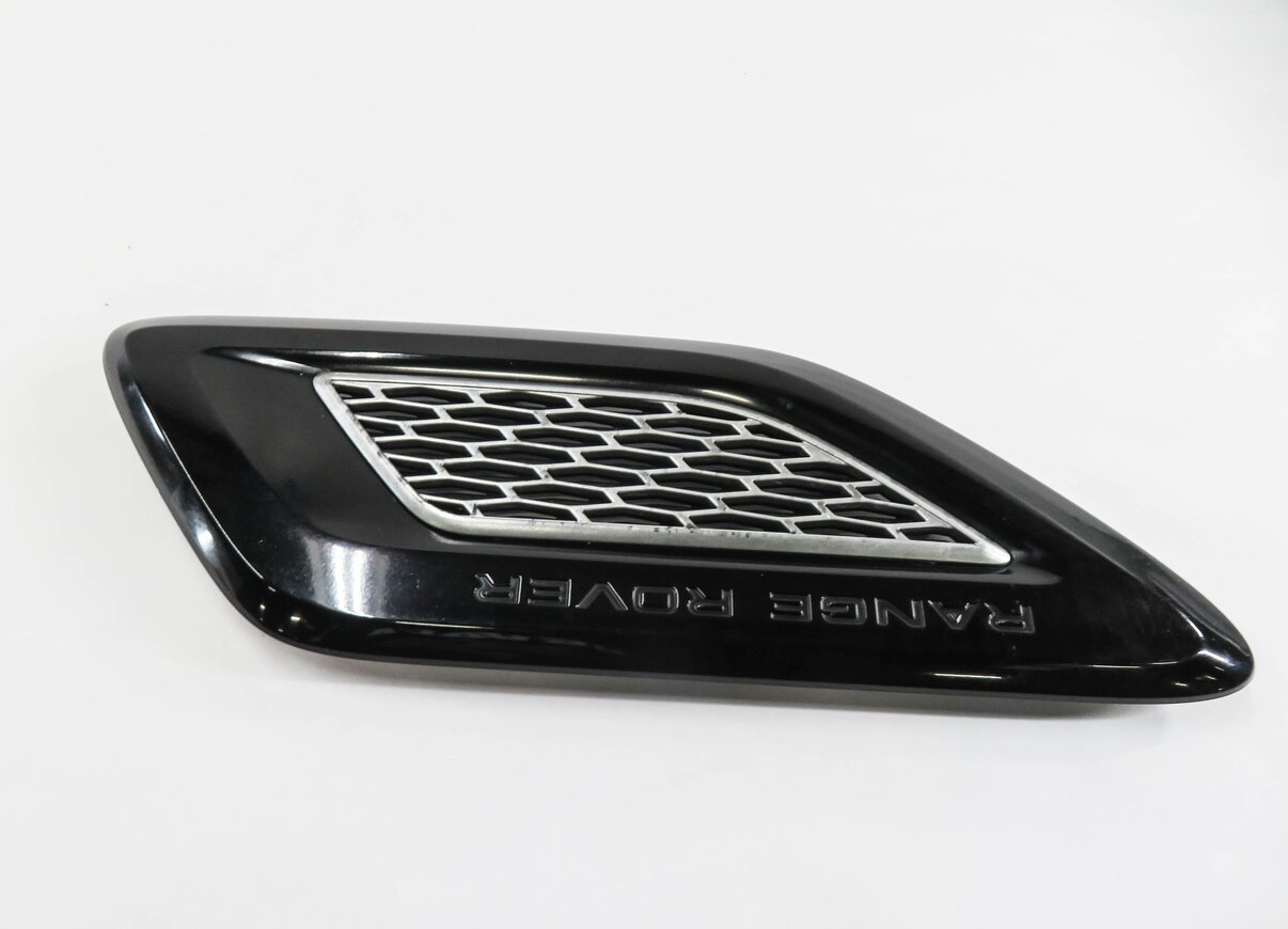 Thumbnail 5: 2014 RANGE ROVER SPORT (L494) LEFT FRONT DRIVER HOOD VENT GRILLE TRIM