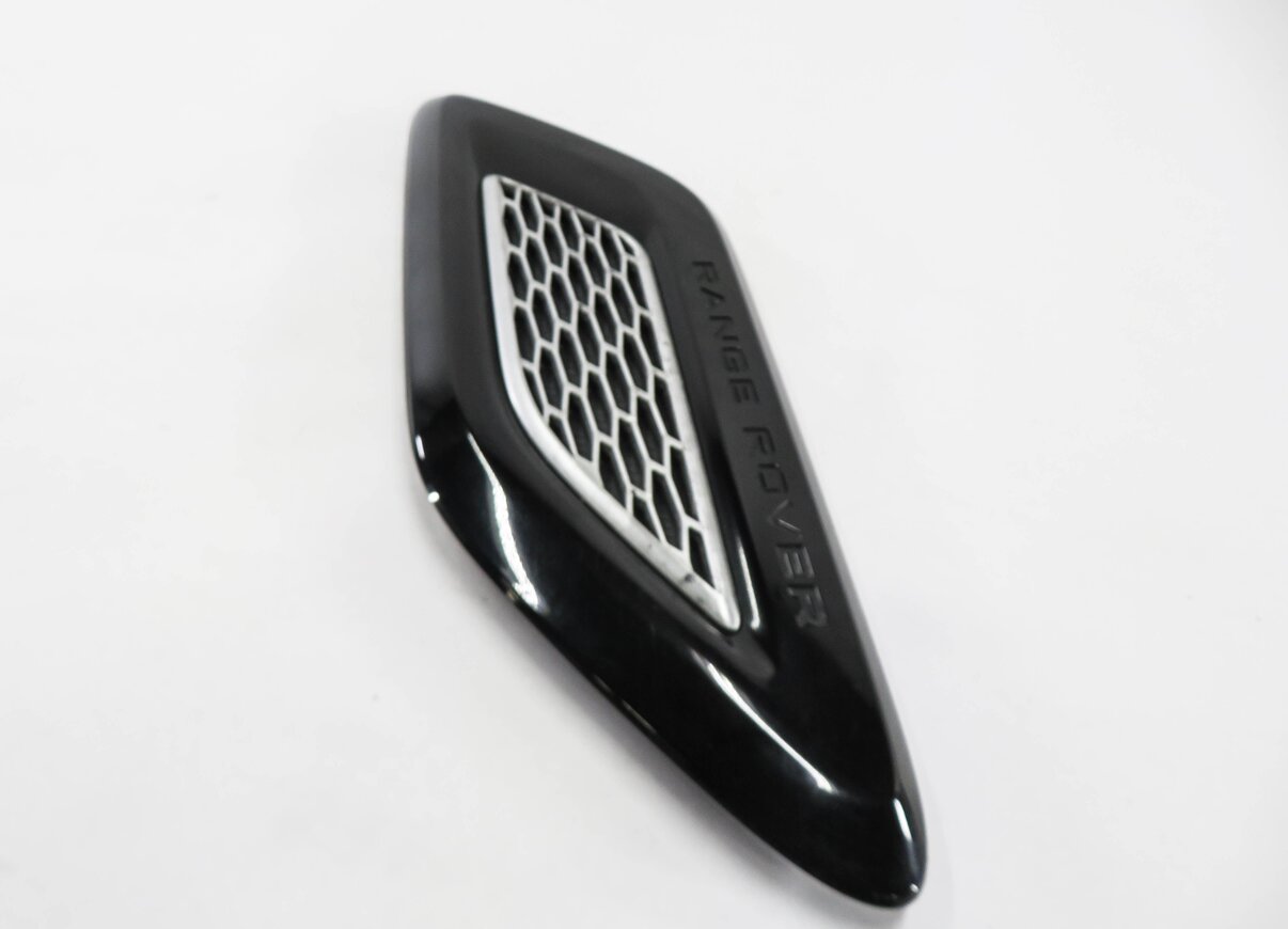 Thumbnail 4: 2014 RANGE ROVER SPORT (L494) RIGHT FRONT PASSENGER HOOD VENT GRILLE TRIM