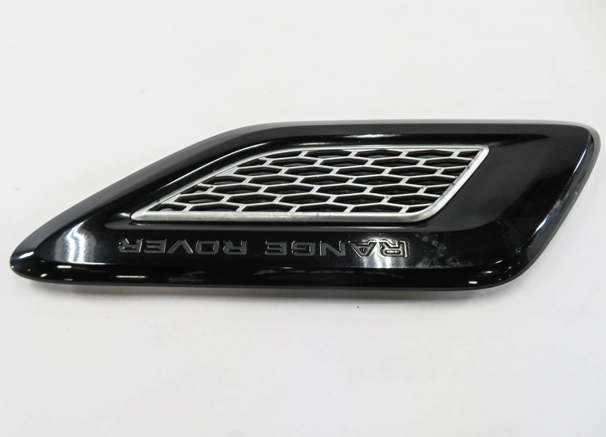 Thumbnail 5: 2014 RANGE ROVER SPORT (L494) RIGHT FRONT PASSENGER HOOD VENT GRILLE TRIM