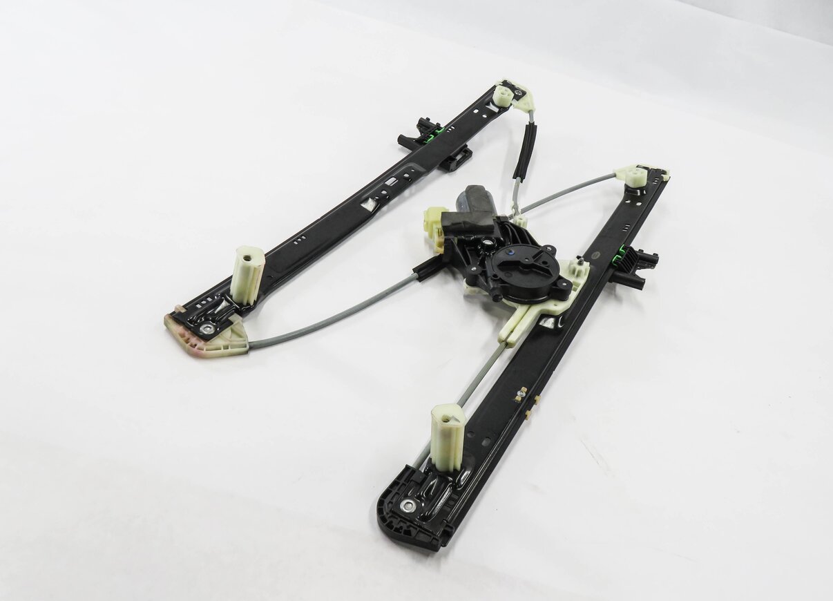 Thumbnail 1: 2014-2020 RANGE ROVER SPORT (L494) LEFT REAR DOOR WINDOW REGULATOR w/ MOTOR