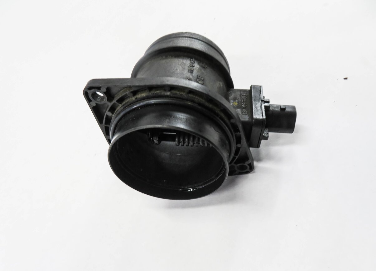 Thumbnail 3: 2013-2019 JAGUAR LAND ROVER F-TYPE XF LR4 ROVER SPORT - MASS AIR FLOW SENSOR
