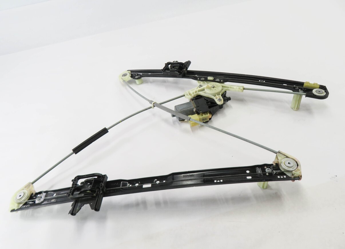 Thumbnail 5: 14-2020 RANGE ROVER SPORT (L494) RIGHT FRONT PASSENGER WINDOW REGULATOR w/ MOTOR