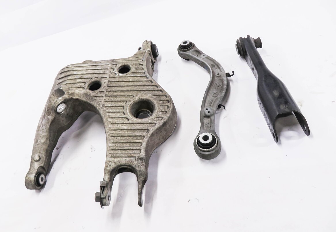Thumbnail 2: 2014-2020 RANGE ROVER SPORT (L494) RIGHT PASSENGER REAR CONTROL ARM SET-3
