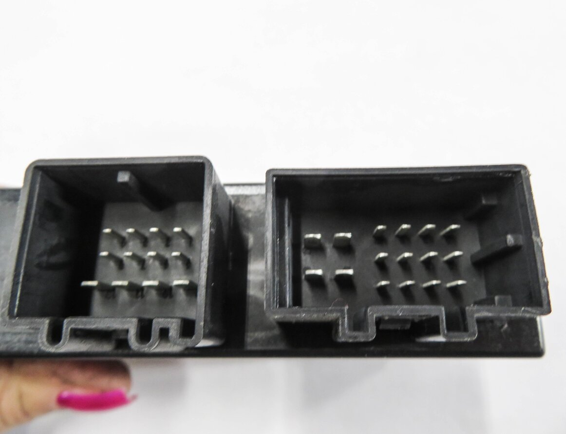 Thumbnail 7: 2007-2015 AUDI Q7 (4L) TRAILER HITCH TOW TOWING CONTROL MODULE