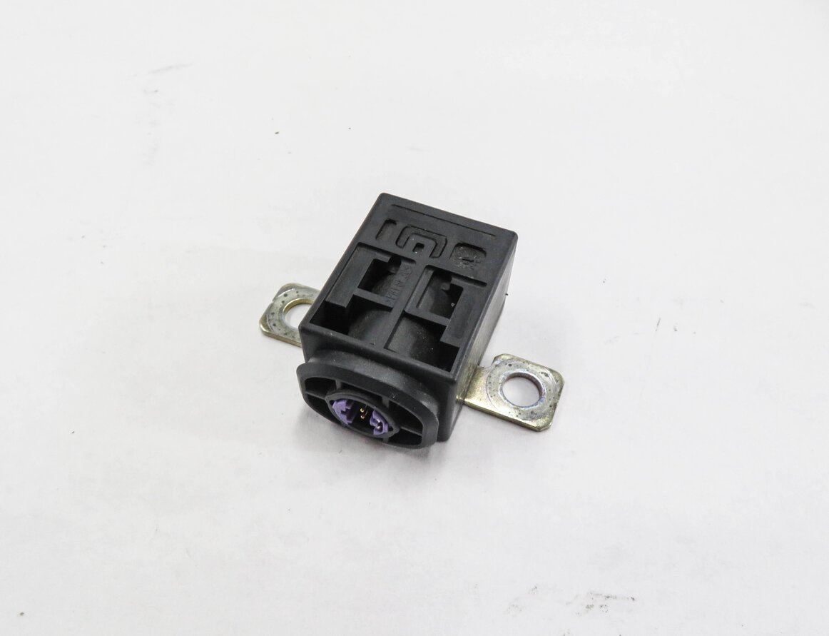 2014 AUDI Q7 (4L) BATTERY OVERLOAD PROTECTION SWITCH