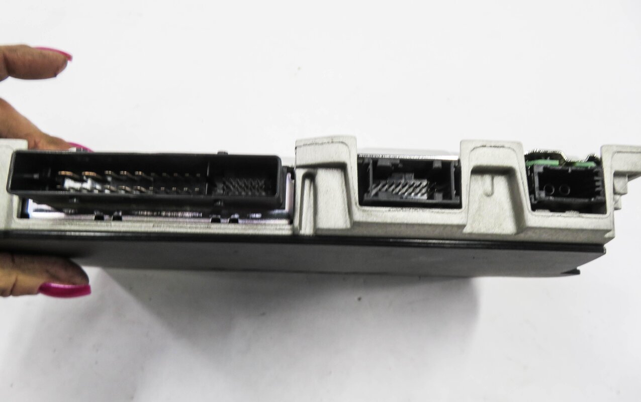 Thumbnail 7: 2013-2015 AUDI Q7 (4L) RADIO STEREO BOSE AUDIO AMP AMPLIFIER (OPTION 8RY)