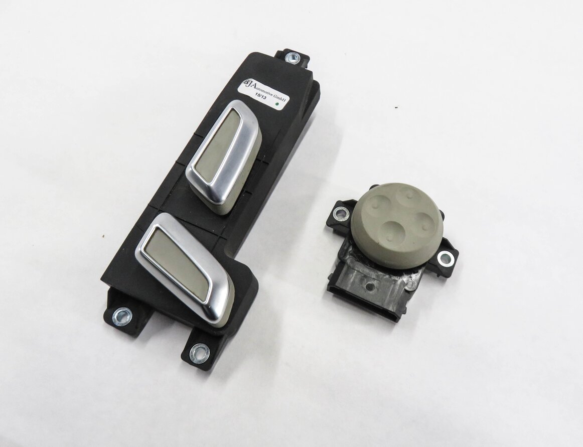 2014 AUDI Q7 (4L) LEFT FRONT DRIVER SEAT ADJSUMTENT SWITCH (GRAY)