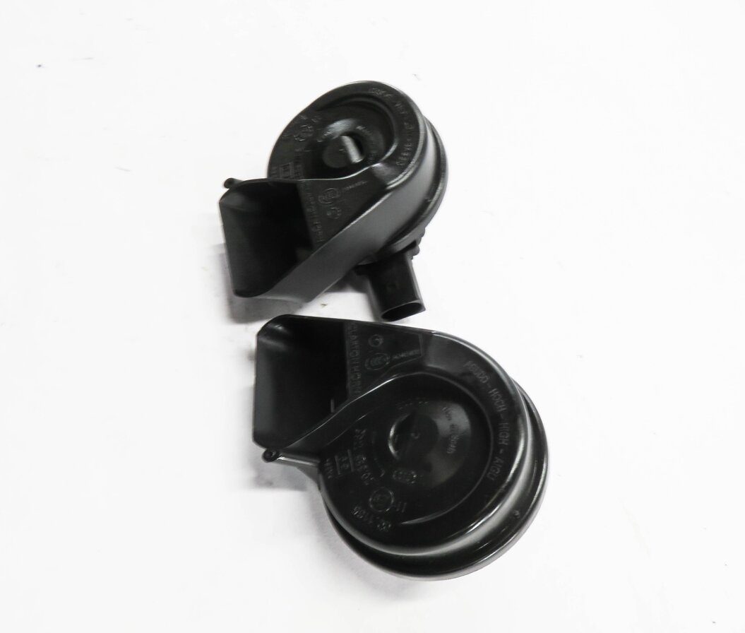 Thumbnail 4: 2007-2015 AUDI Q7 R8 (4L 4S) HIGH & LOW TONE HORN SET-2