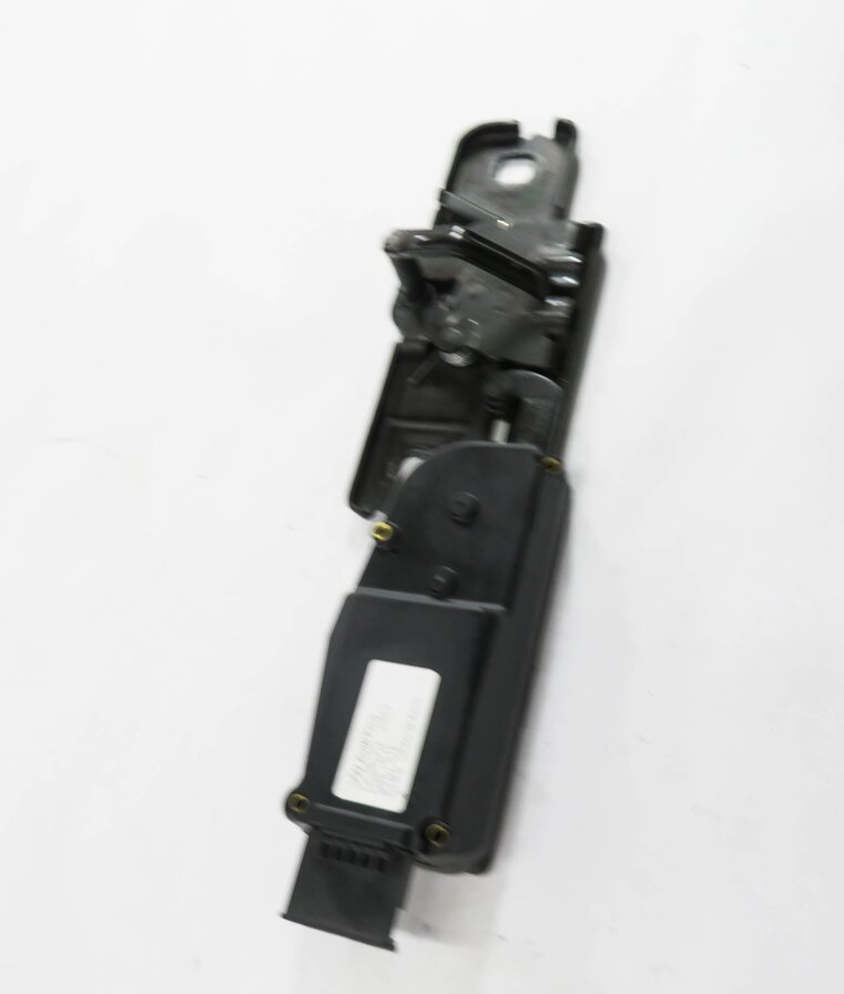 Thumbnail 3: 2014 AUDI Q7 (4L) REAR TRUNK LOCK LATCH ACTUATOR MOTOR STRIKER PLATE