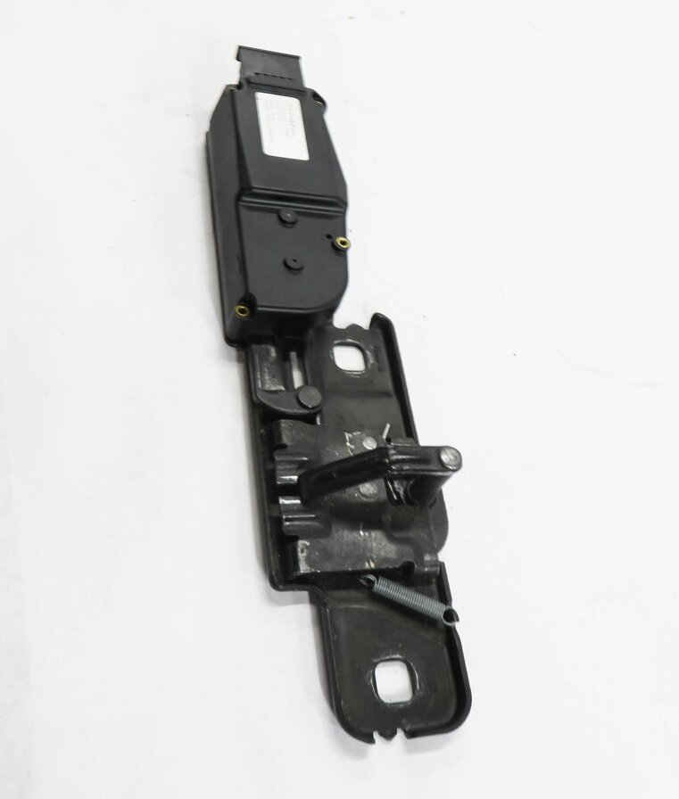 Thumbnail 4: 2014 AUDI Q7 (4L) REAR TRUNK LOCK LATCH ACTUATOR MOTOR STRIKER PLATE