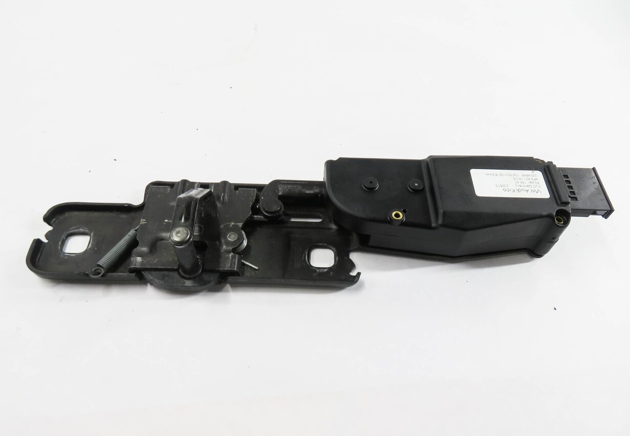Thumbnail 5: 2014 AUDI Q7 (4L) REAR TRUNK LOCK LATCH ACTUATOR MOTOR STRIKER PLATE