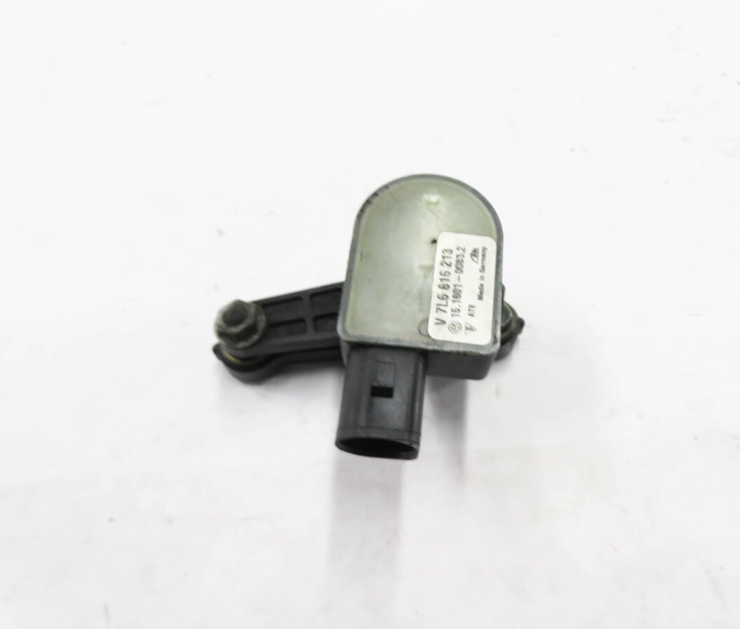 Thumbnail 2: 2014 AUDI Q7 (4L) LEFT FRONT DRIVER SUSPENSION HEIGHT LEVEL SENSOR