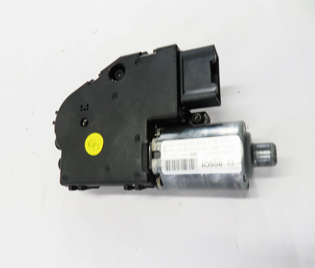 Thumbnail 3: 2007-2014 AUDI Q7 (4L) SUNROOF MOTOR / SUNSHADE MOTOR