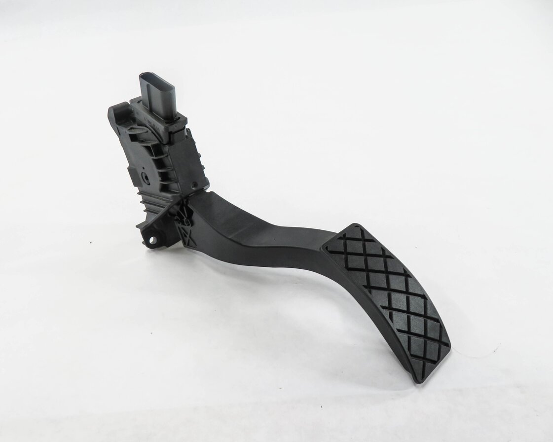 Thumbnail 2: 2015 AUDI S3 (8V) GAS PEDAL FUEL THROTTLE ACCELERATOR PEDAL