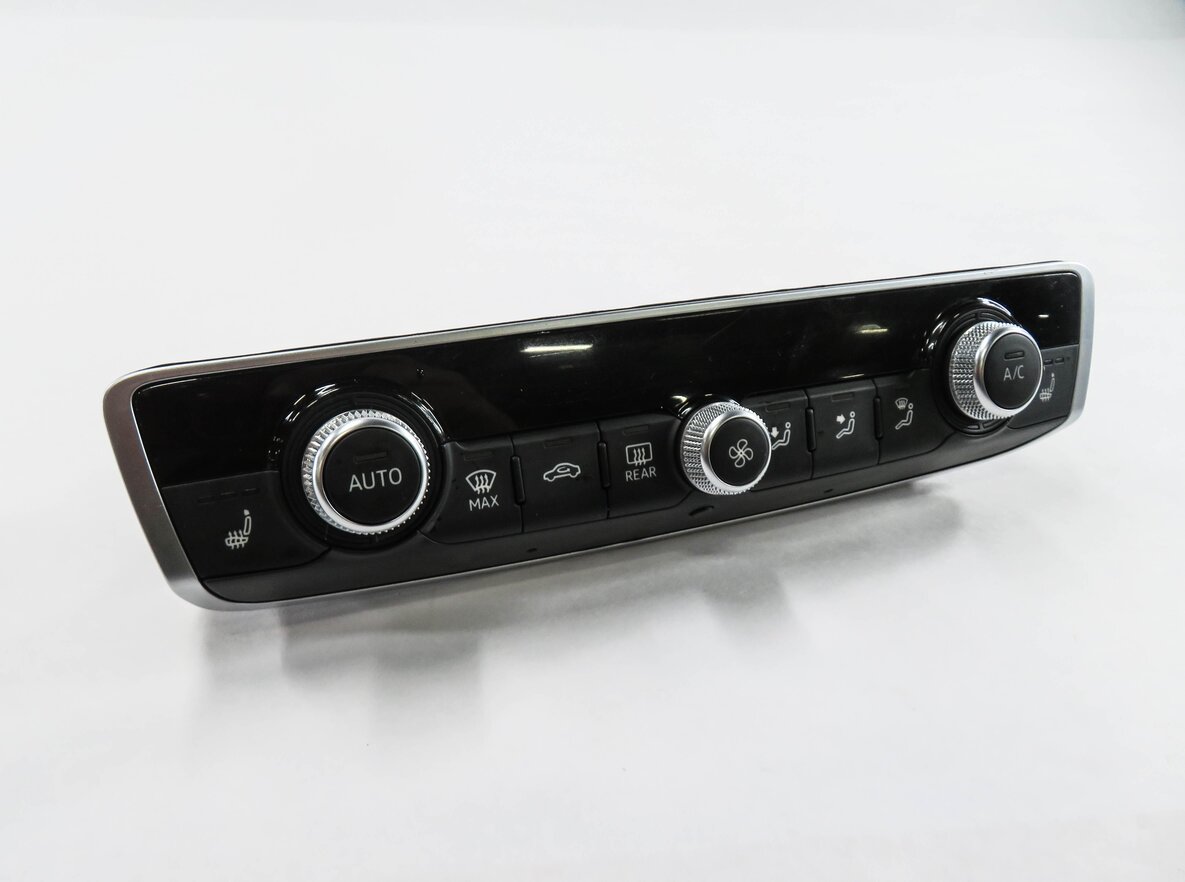 2015-2018 AUDI A3 S3 (8V) FRONT DUAL ZONE HEATER A/C TEMPERATURE CONTROL PANEL