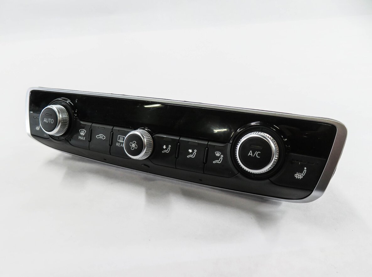 Thumbnail 3: 2015-2018 AUDI A3 S3 (8V) FRONT DUAL ZONE HEATER A/C TEMPERATURE CONTROL PANEL