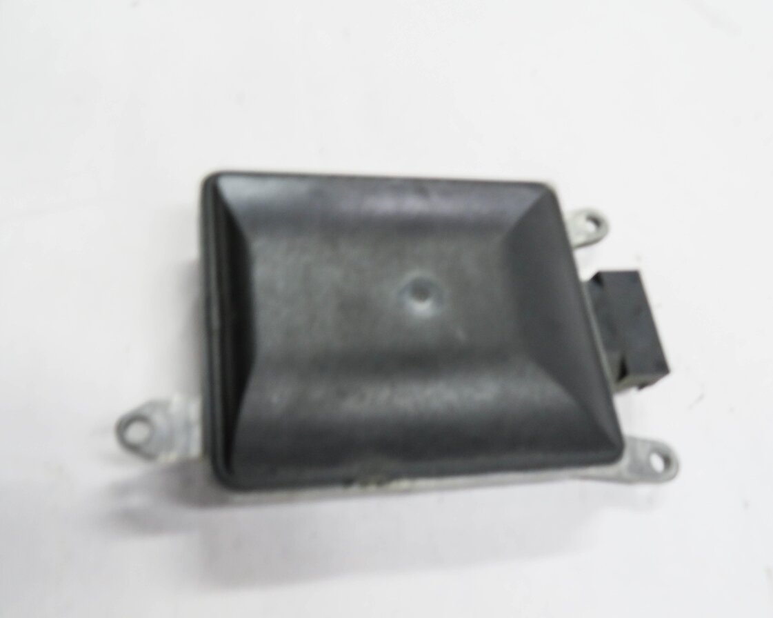 Thumbnail 4: 2015-2016 AUDI A3 S3 (8V) RIGHT LANE DEPARTURE BLIND SPOT CONTROL MODULE (SLAVE)