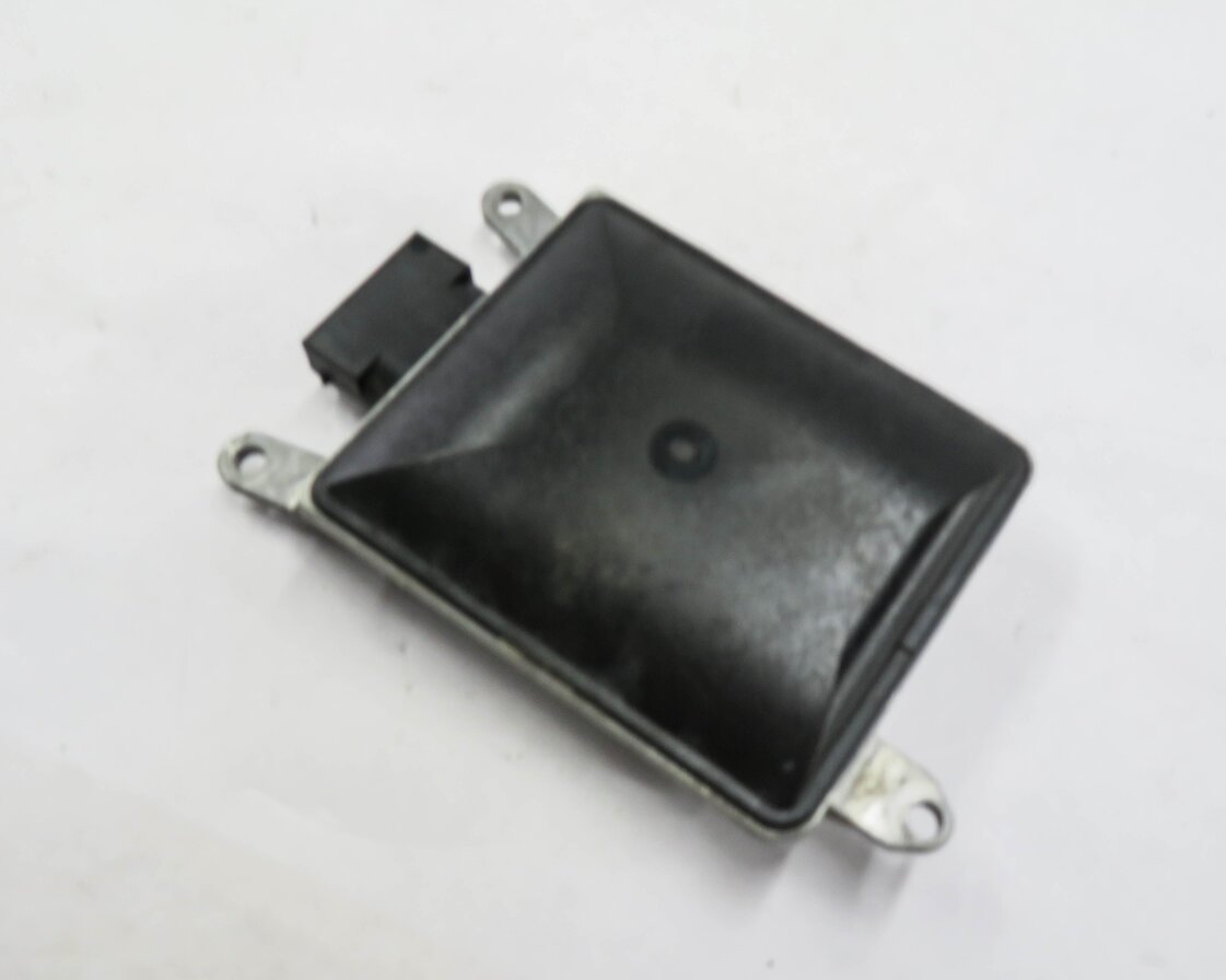 2015-2016 AUDI A3 S3 (8V) LEFT LANE DEPARTURE BLIND SPOT CONTROL MODULE (MASTER)