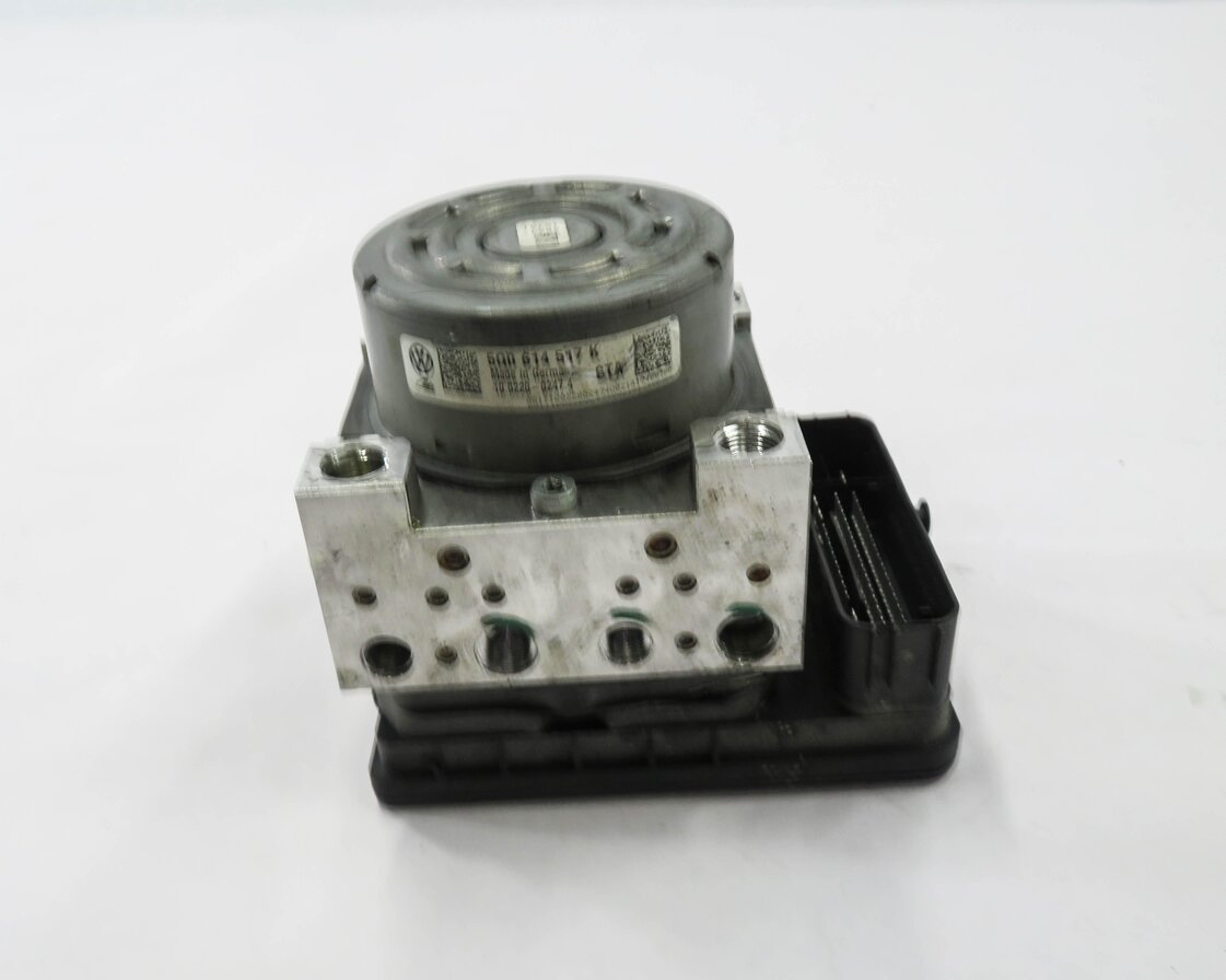Thumbnail 2: 2015-2016 AUDI S3 (8V) ABS ANTI LOCK BRAKE PUMP w/ MODULE