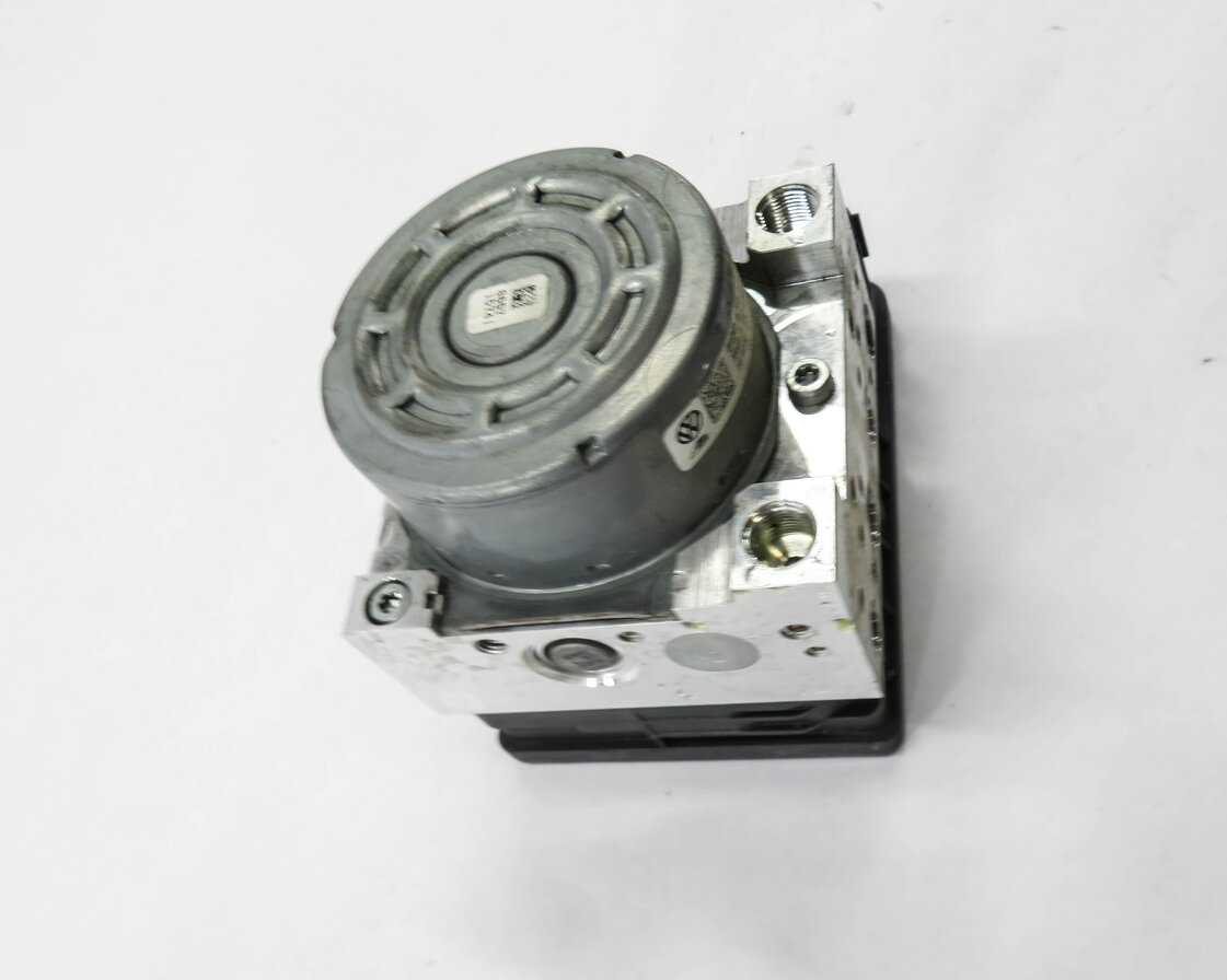 Thumbnail 3: 2015-2016 AUDI S3 (8V) ABS ANTI LOCK BRAKE PUMP w/ MODULE