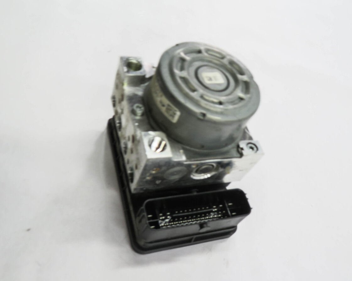 Thumbnail 4: 2015-2016 AUDI S3 (8V) ABS ANTI LOCK BRAKE PUMP w/ MODULE