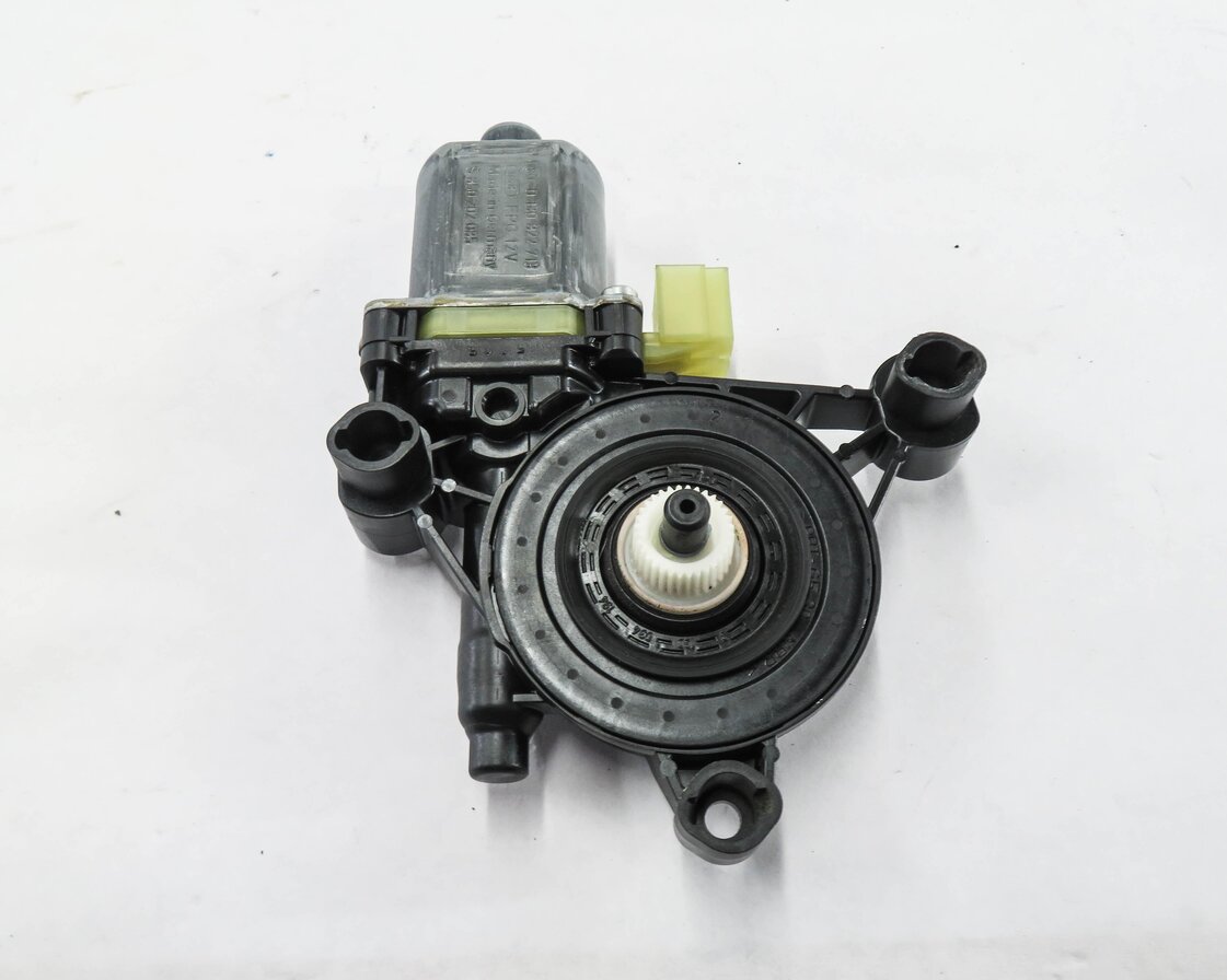 Thumbnail 5: 2015-2018 AUDI A3 S3 RS3 (8V) LEFT SIDE REAR DOOR POWER WINDOW MOTOR