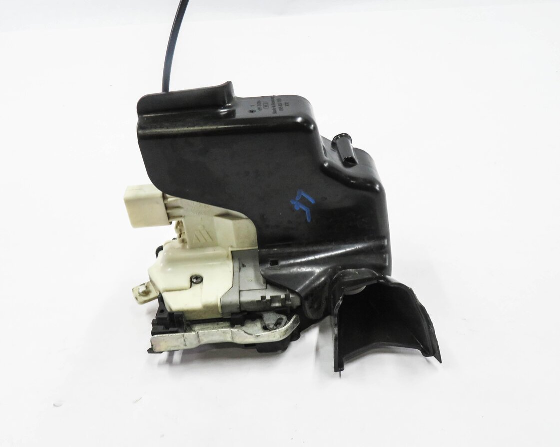 Thumbnail 2: 15-21 AUDI A3 S3 A4 Q5 TT (8V B9 MK3 FY) LEFT FRONT DRIVER DOOR LOCK LATCH