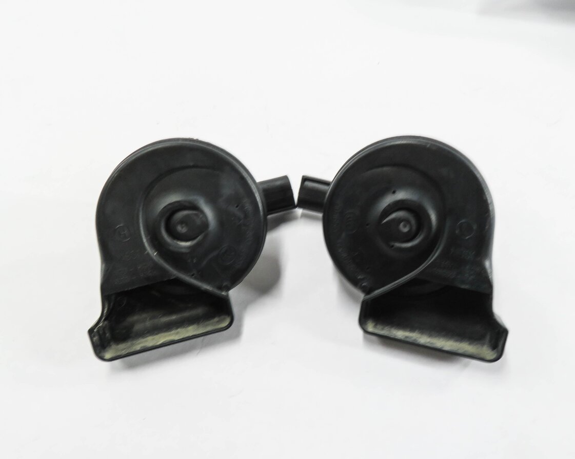 Thumbnail 2: 2015-2016 AUDI S3 (8V) HIGH & LOW TONE SAFETY HORN SET-2