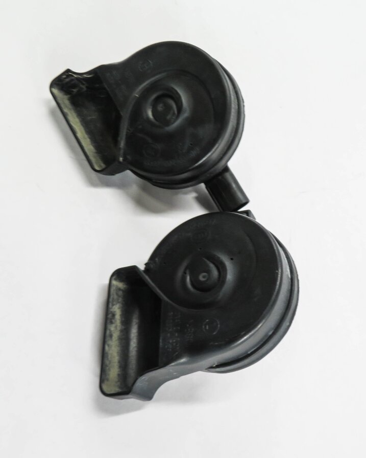 Thumbnail 4: 2015-2016 AUDI S3 (8V) HIGH & LOW TONE SAFETY HORN SET-2