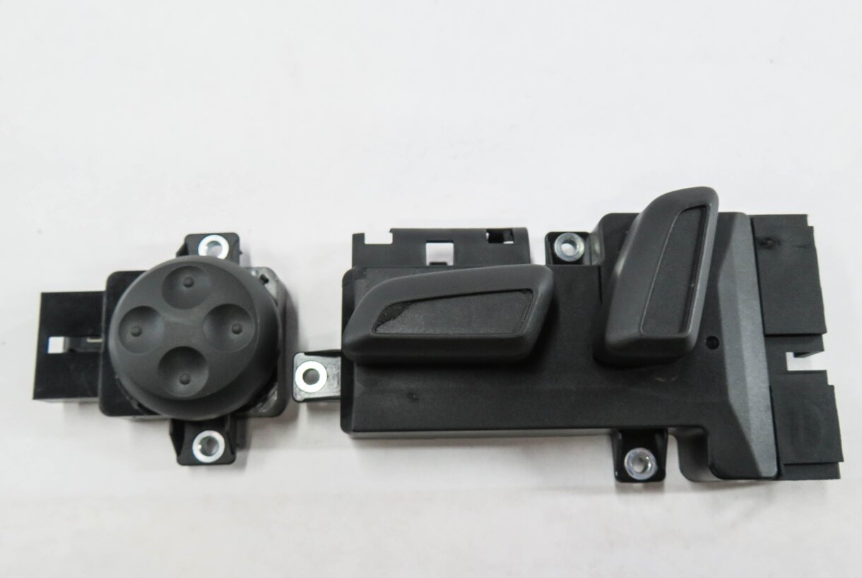 Thumbnail 3: 2015 AUDI S3 (8V) LEFT FRONT DRIVER SEAT ADJUSTMENT SWITCH BUTTON