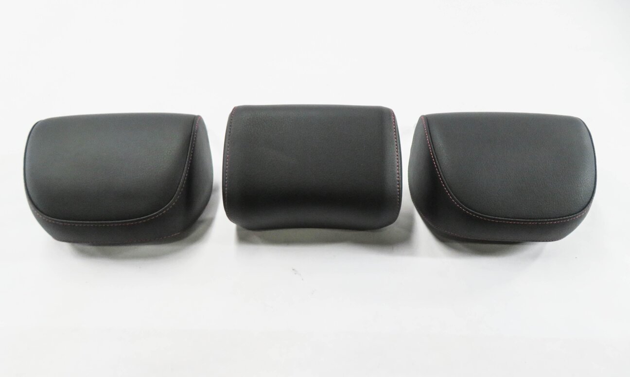 Thumbnail 3: 2015 AUDI S3 (8V) REAR SEAT - LEFT / CENTER / RIGHT - HEADREST SET (BLACK)