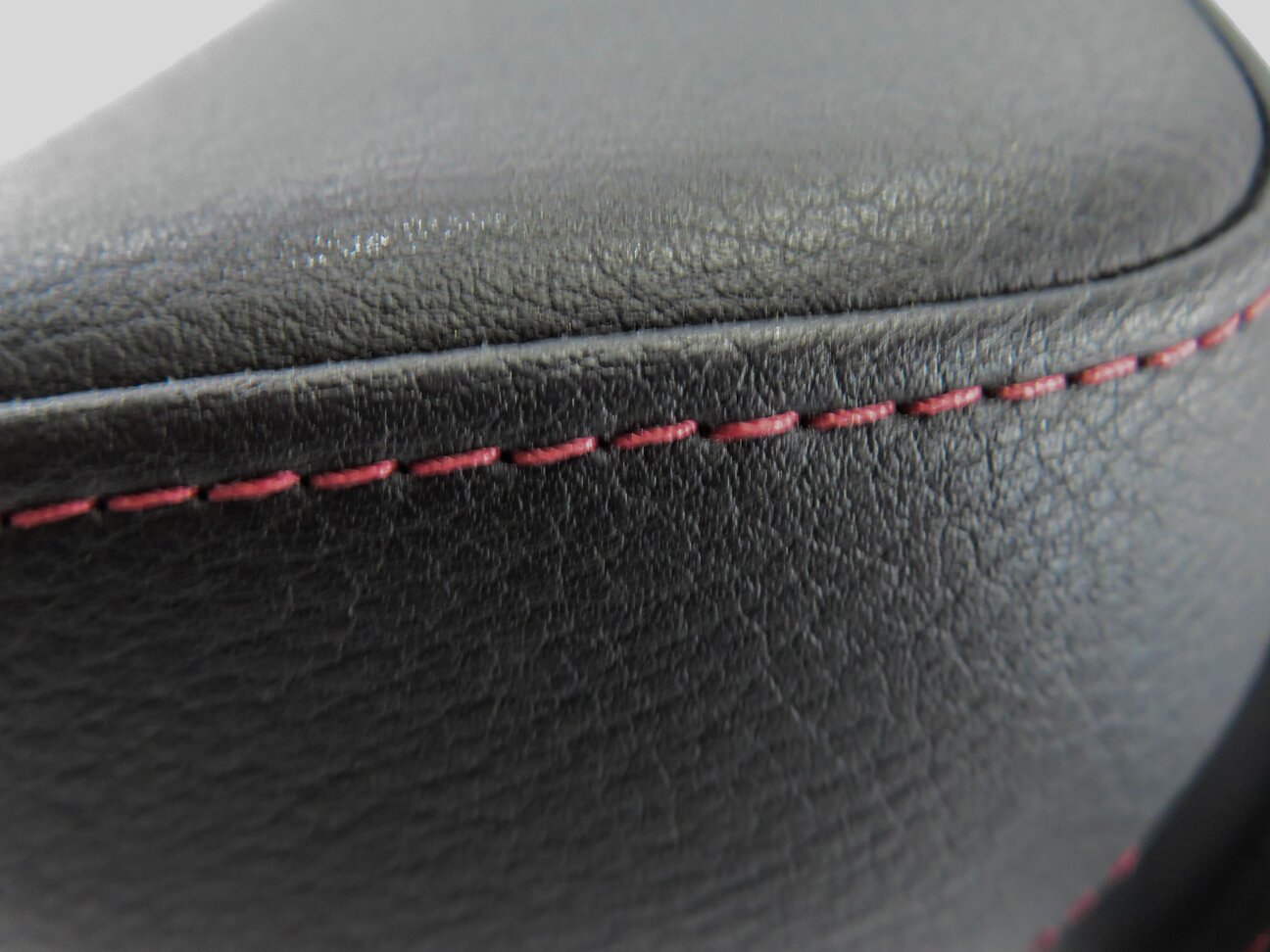 Thumbnail 4: 2015 AUDI S3 (8V) REAR SEAT - LEFT / CENTER / RIGHT - HEADREST SET (BLACK)