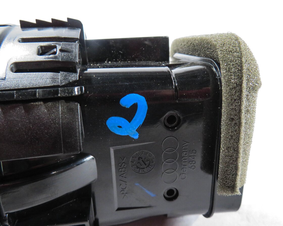 Thumbnail 5: 2015 AUDI S3 (8V) FRONT HEATER A/C AIR VENT