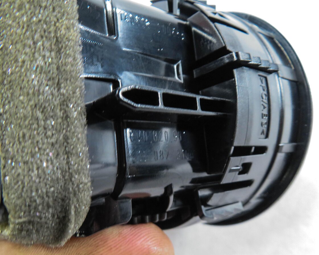 Thumbnail 5: 2015 AUDI S3 (8V) FRONT HEATER A/C AIR VENT