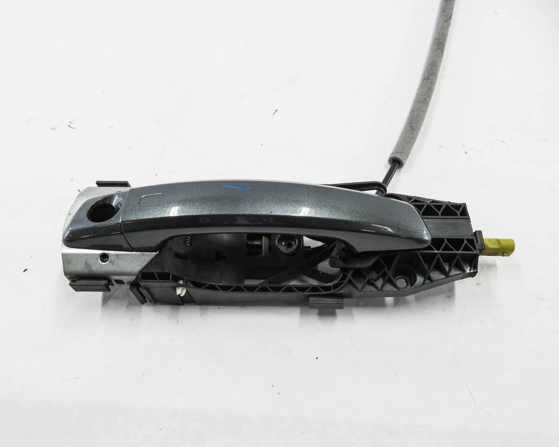 Thumbnail 2: 15-18 AUDI A3 S3 RS3 TT (8V MK3) LEFT FRONT DRIVER KEYLESS DOOR HANDLE (GRAY)