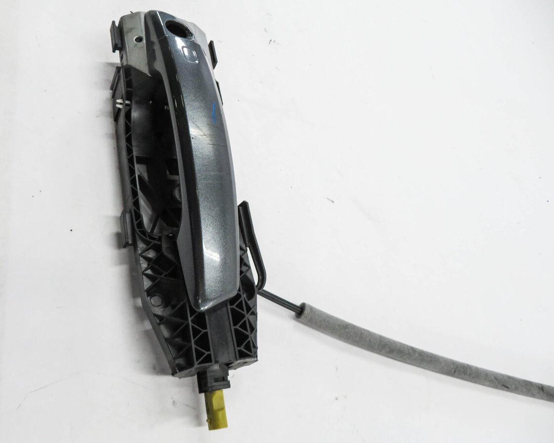Thumbnail 4: 15-18 AUDI A3 S3 RS3 TT (8V MK3) LEFT FRONT DRIVER KEYLESS DOOR HANDLE (GRAY)