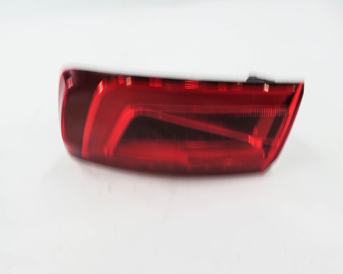 Thumbnail 4: 15-16 AUDI A3 S3 (8V) SEDAN / CONVERTIBLE - RIGHT LED TAILLIGHT BRAKE LIGHT LAMP