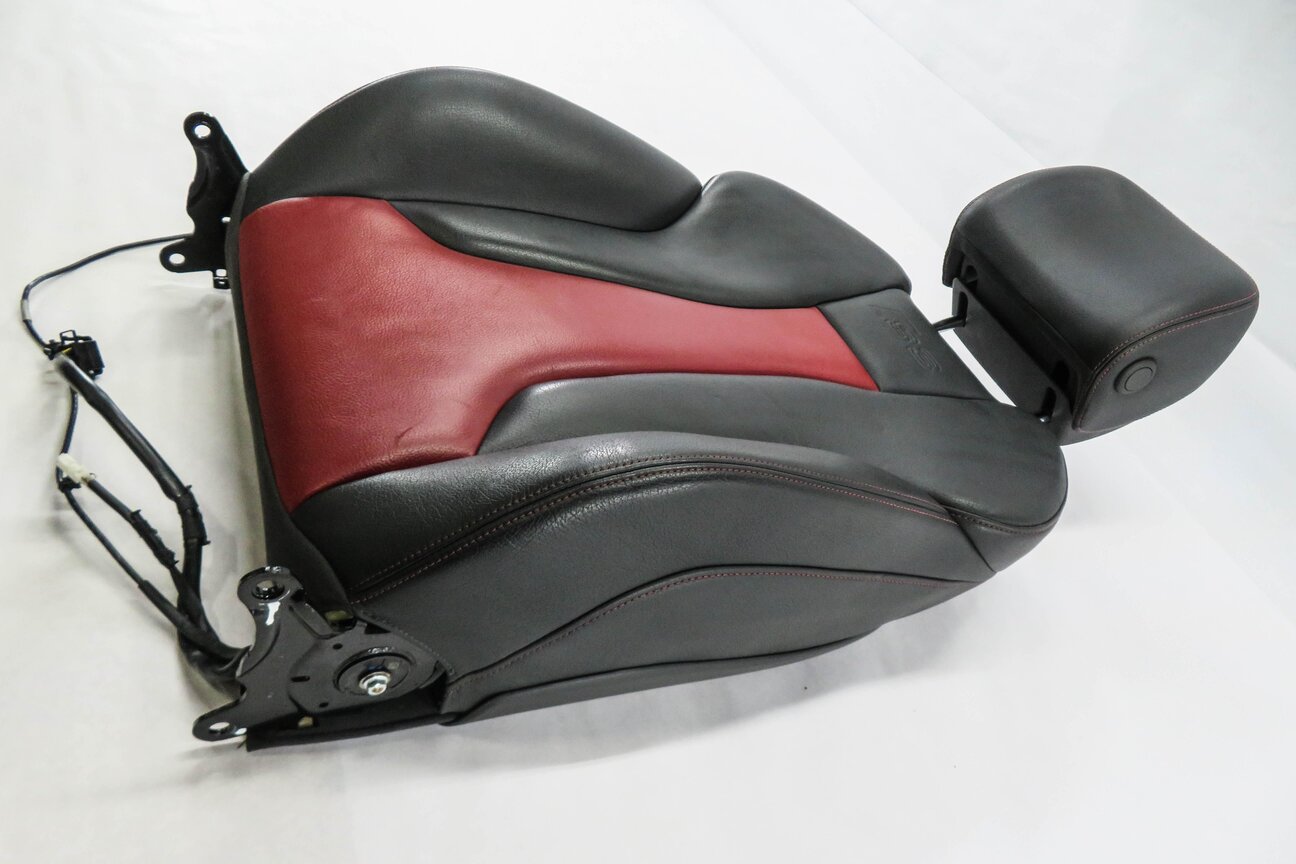 Thumbnail 3: 2015 AUDI S3 (8V) DRIVER - UPPER TOP HEATED SEAT CUSHION (RED & BLACK)