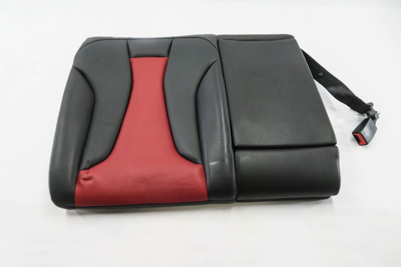 Thumbnail 2: 2015 AUDI S3 (8V) RIGHT / CENTER REAR SEAT UPPER TOP SEAT CUSHION (BLACK & RED)