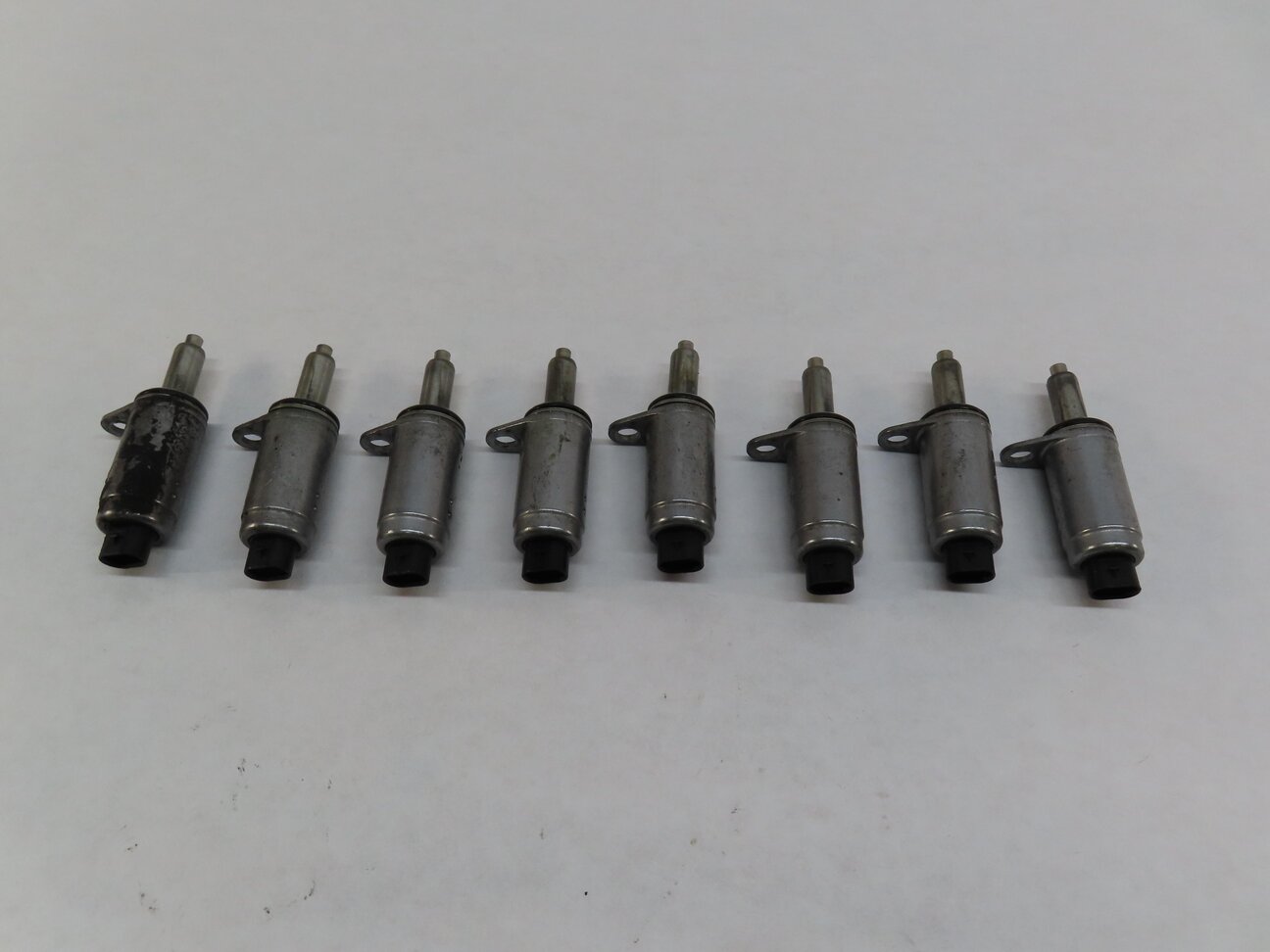Thumbnail 2: 2015 AUDI S3 (8V) 2.0L TURBO CYFB ENGINE CAMSHAFT ADJUSTMENT SOLENOID SET 8