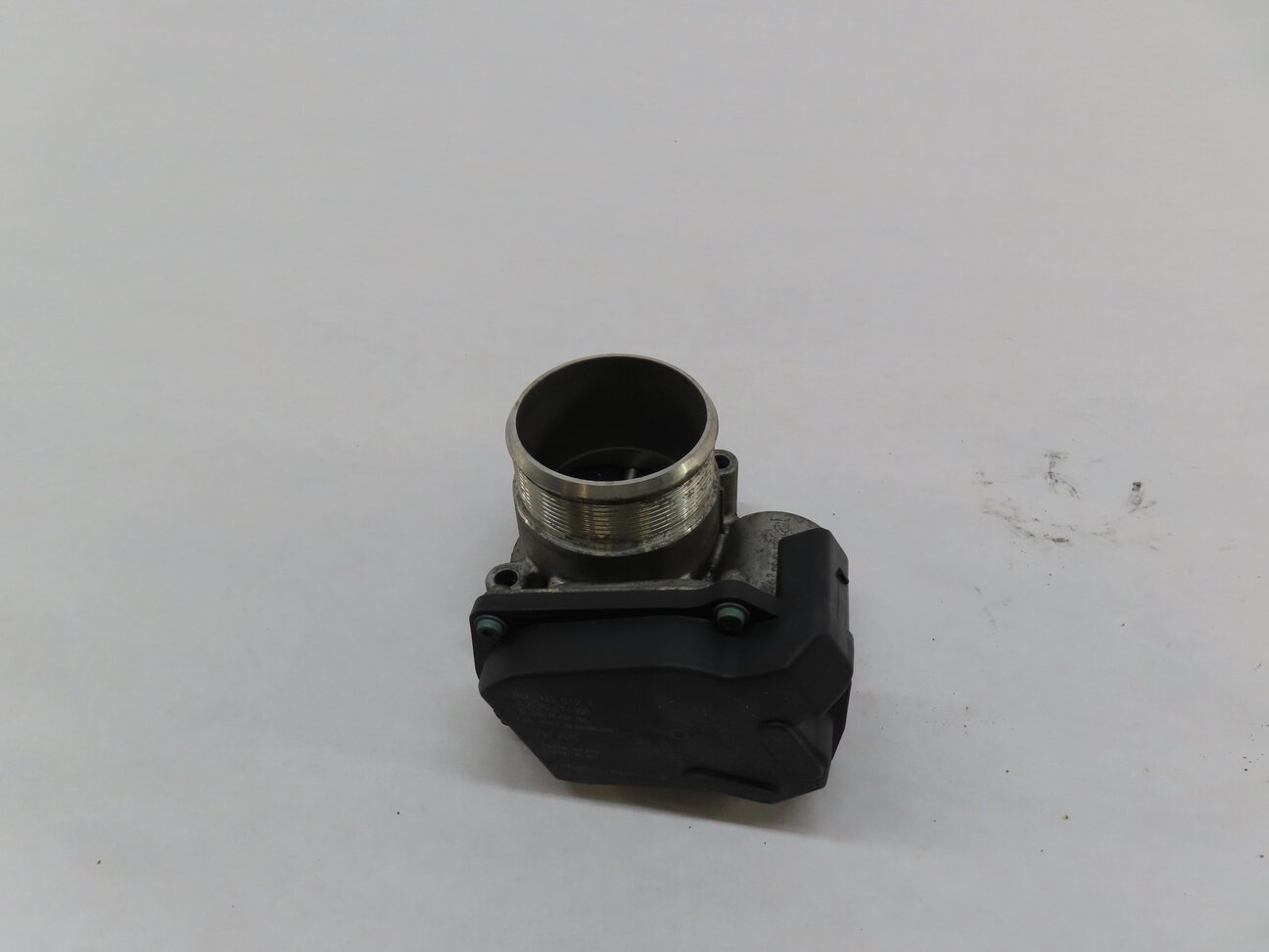Thumbnail 2: 06-17 VW / AUDI A3 S3 A4 A5 Q3 Q5 TT BEETLE GOLF JETTA 1.8T / 2.0T THROTTLE BODY