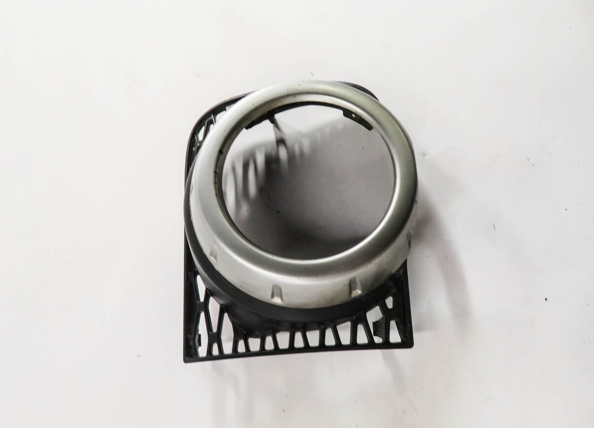 Thumbnail 3: 2010 RANGE ROVER (L322) RIGHT FRONT PASSENGER FOGLIGHT GRILLE TRIM