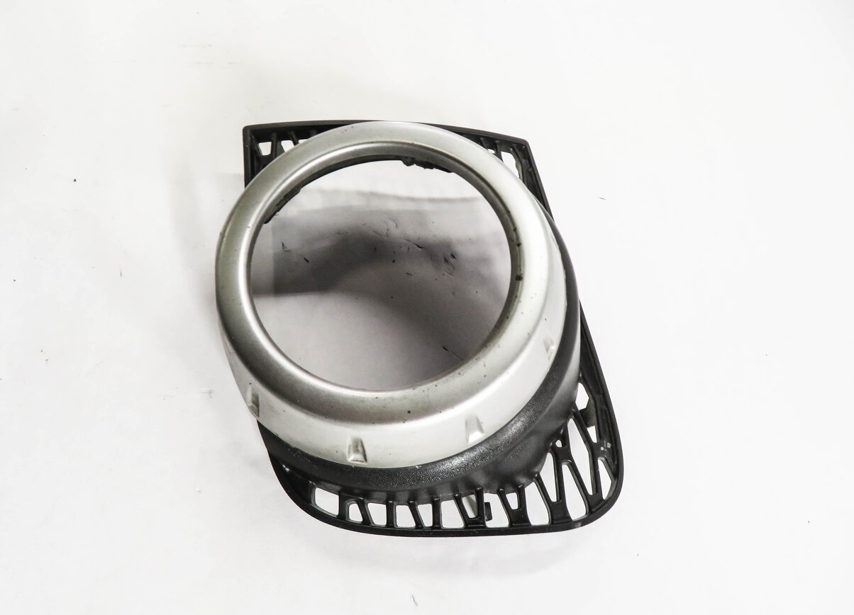 Thumbnail 4: 2010 RANGE ROVER (L322) RIGHT FRONT PASSENGER FOGLIGHT GRILLE TRIM