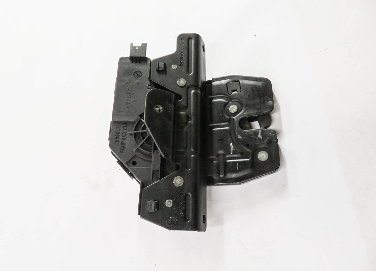 Thumbnail 3: 2010 RANGE ROVER (L322) REAR TRUNK LOCK LATCH ACTUATOR